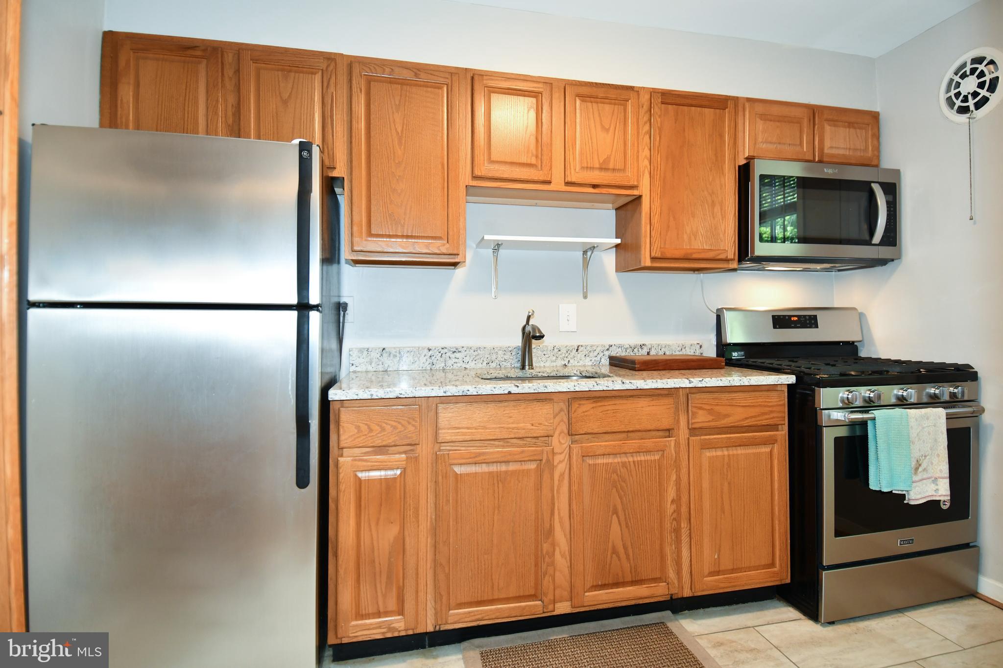 6608 POTOMAC AVENUE B2