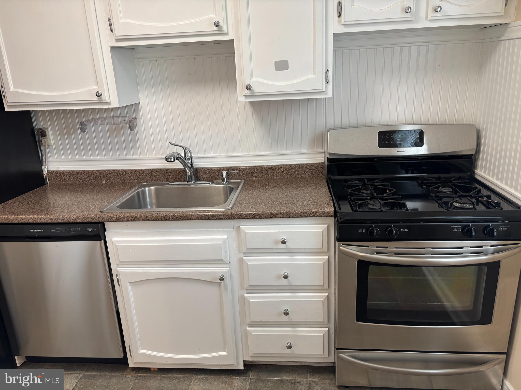 6617 E WAKEFIELD DRIVE B2