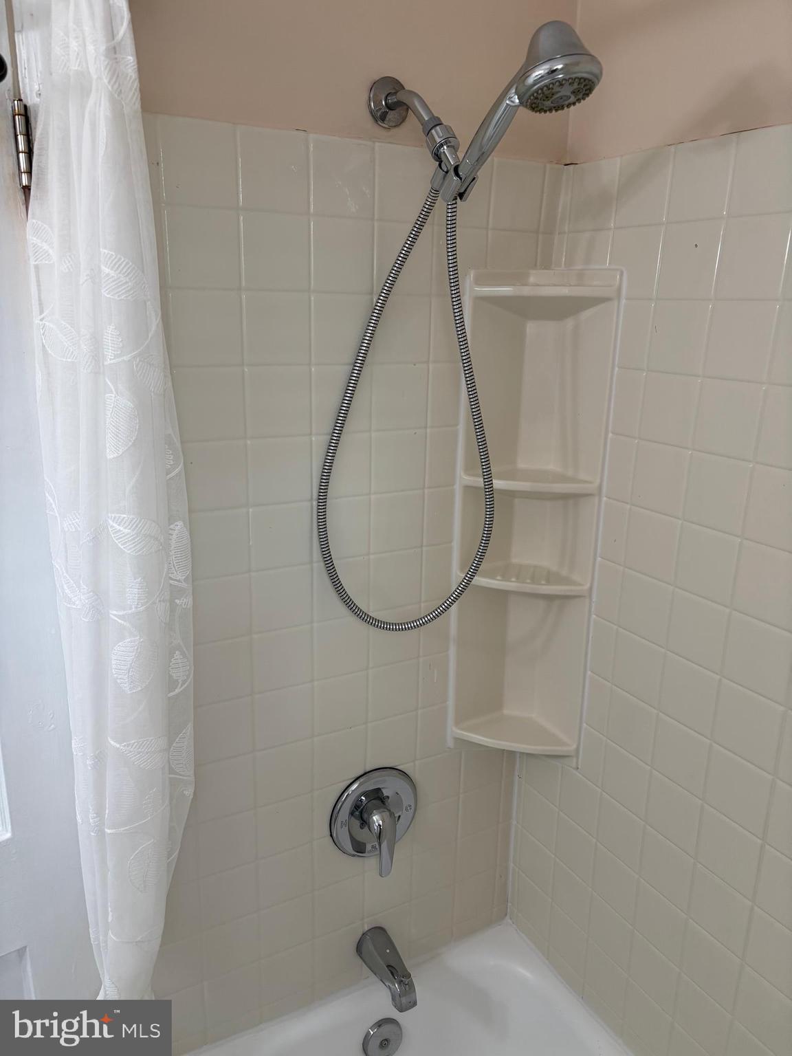 6617 E WAKEFIELD DRIVE B2