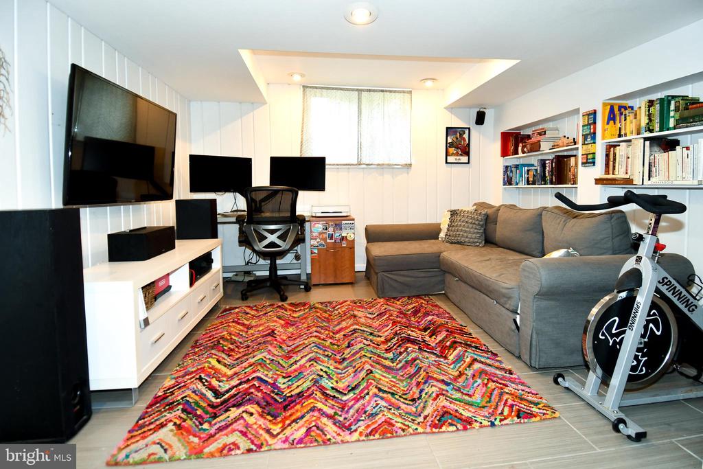 5812 PIEDMONT DRIVE