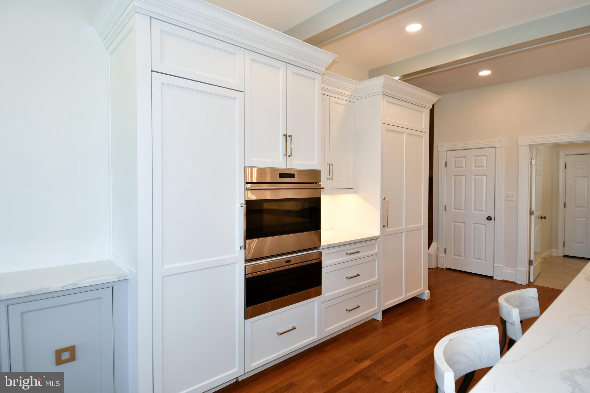 7808 SOUTHDOWN ROAD