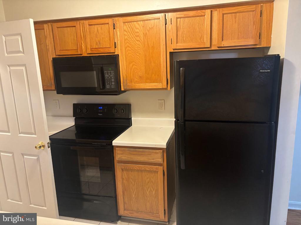5700 OLDE MILL COURT Unit: 147