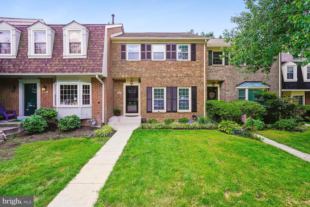 2747 CARTER FARM COURT