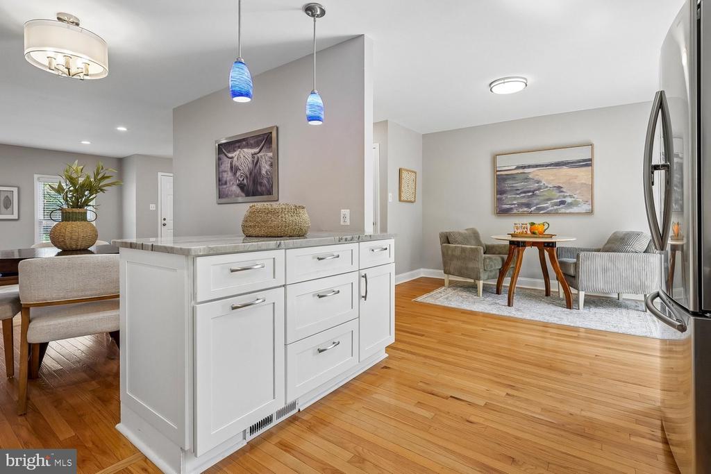 2747 CARTER FARM COURT