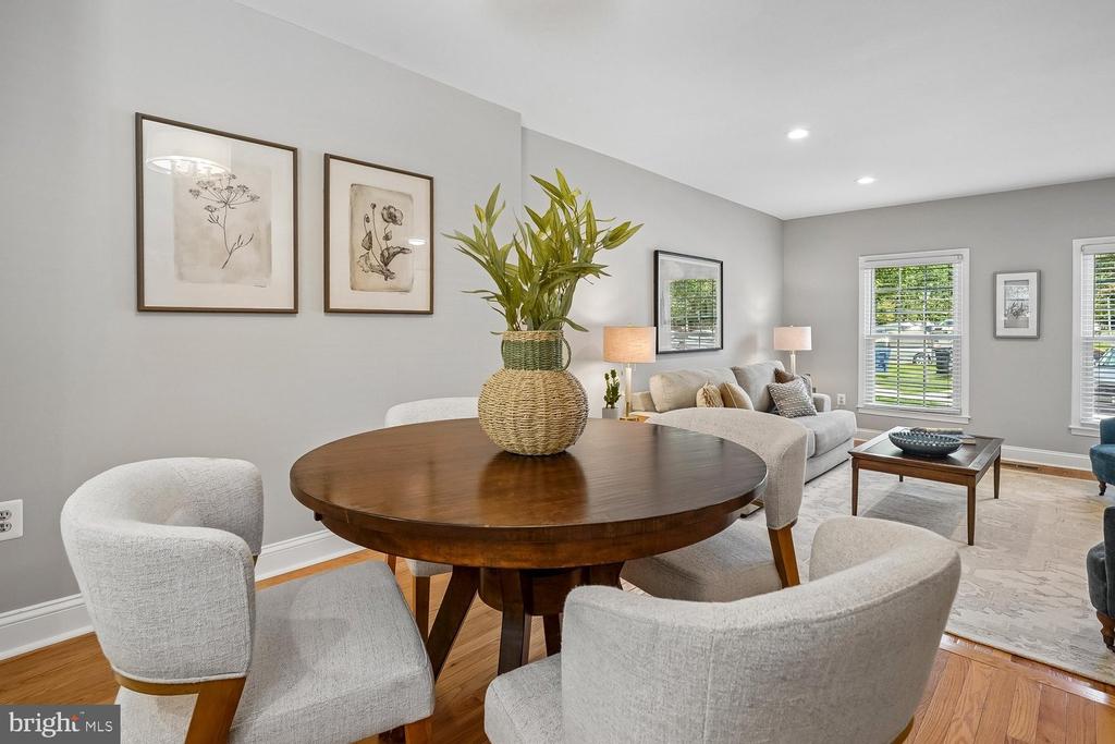 2747 CARTER FARM COURT
