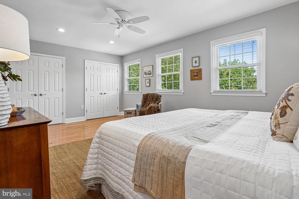 2747 CARTER FARM COURT