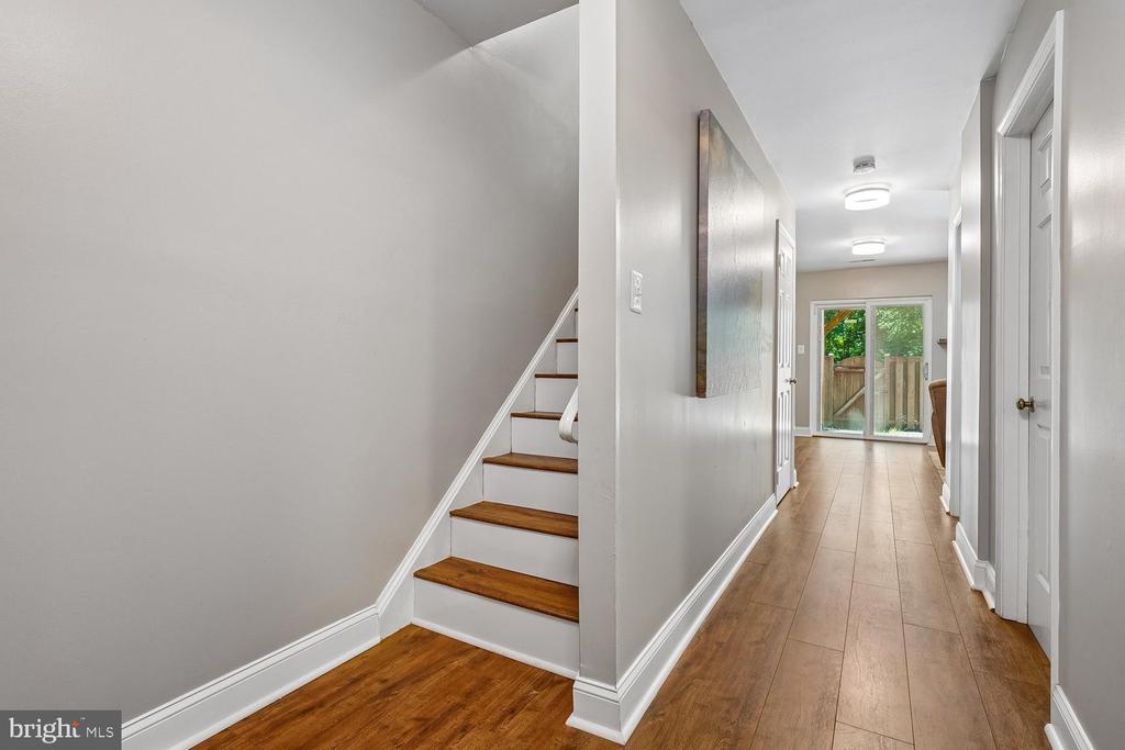 2747 CARTER FARM COURT