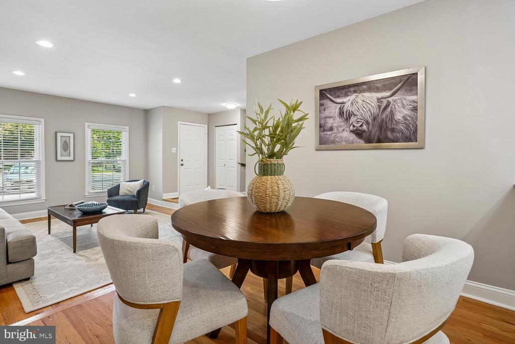 2747 CARTER FARM COURT