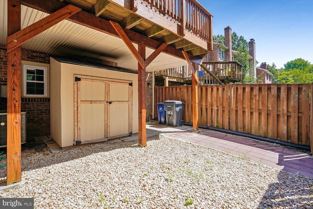 2747 CARTER FARM COURT
