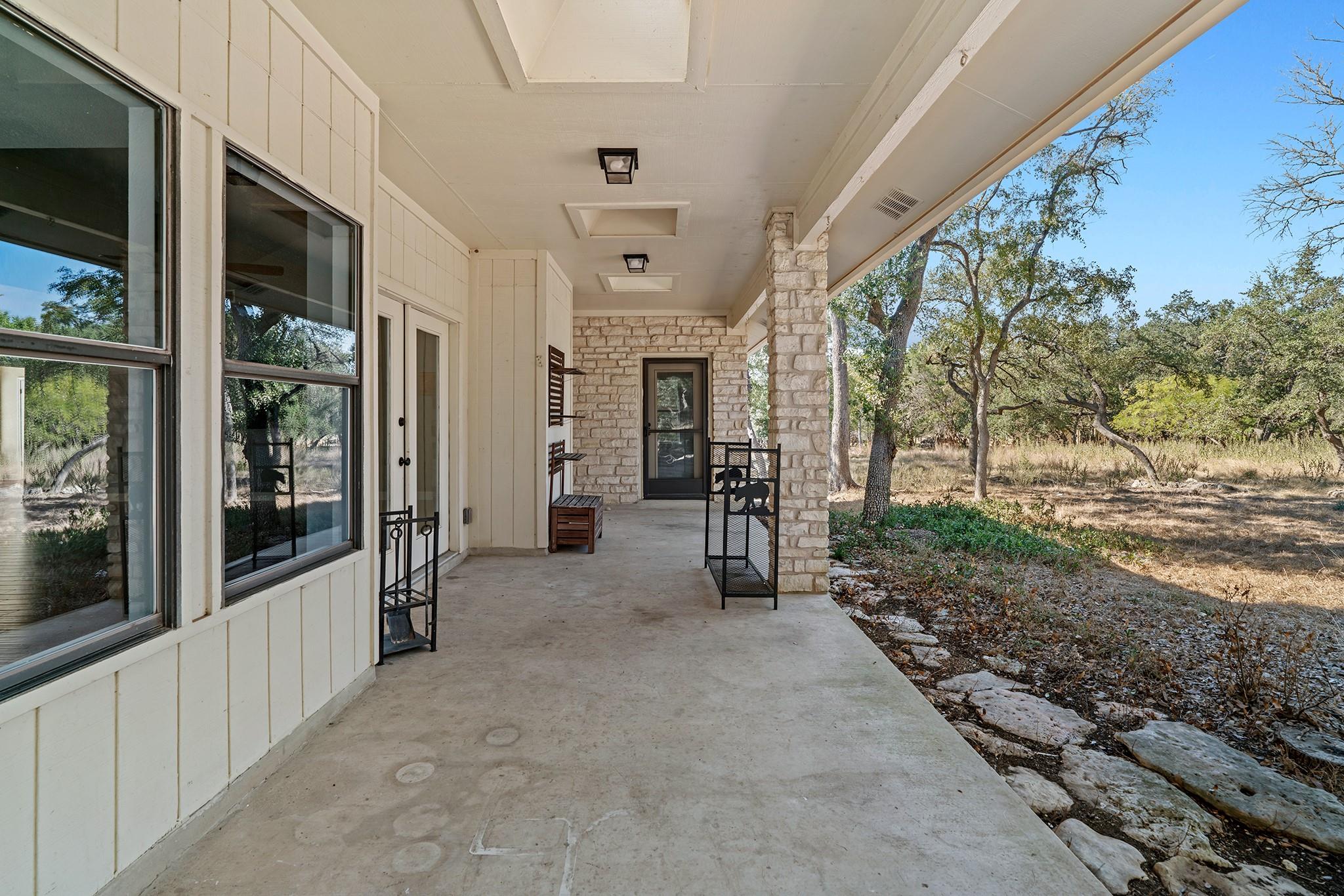 128 Mockingbird LN, Georgetown