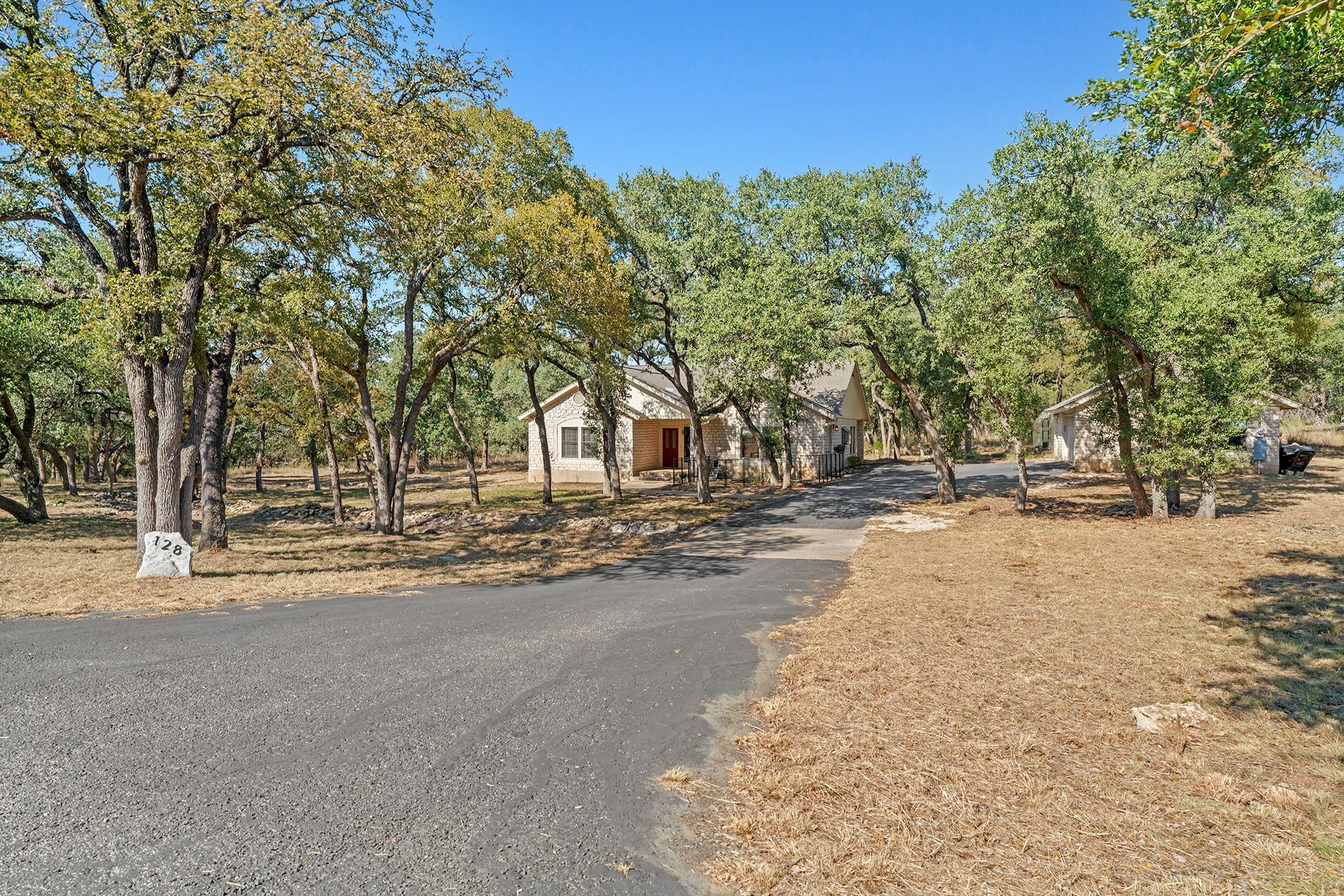 128 Mockingbird LN, Georgetown