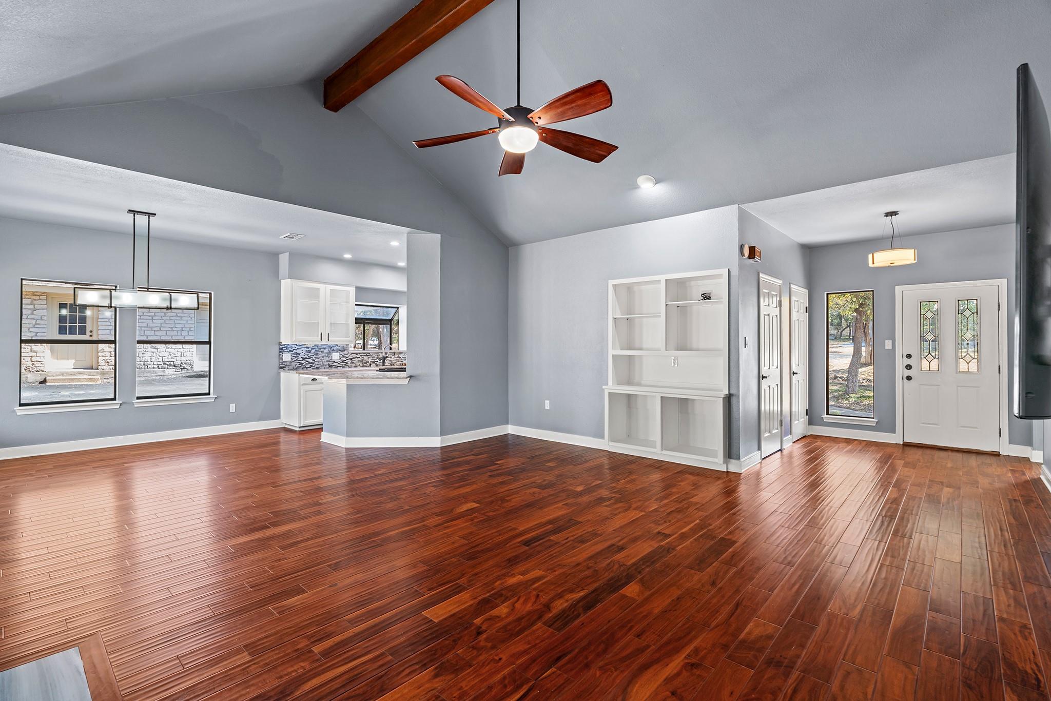 128 Mockingbird LN, Georgetown