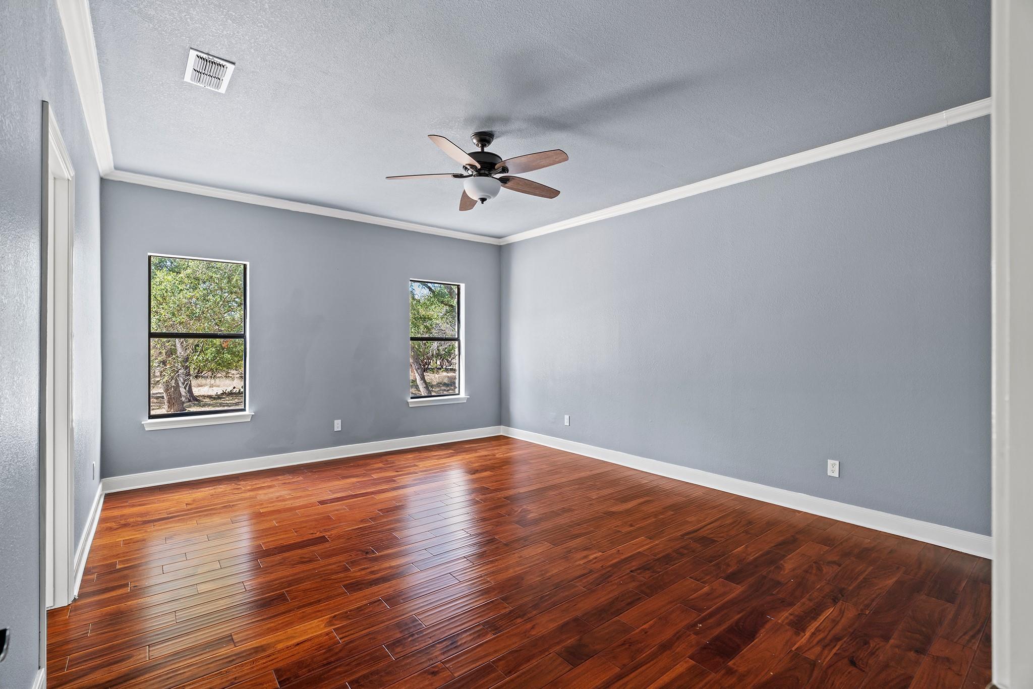 128 Mockingbird LN, Georgetown