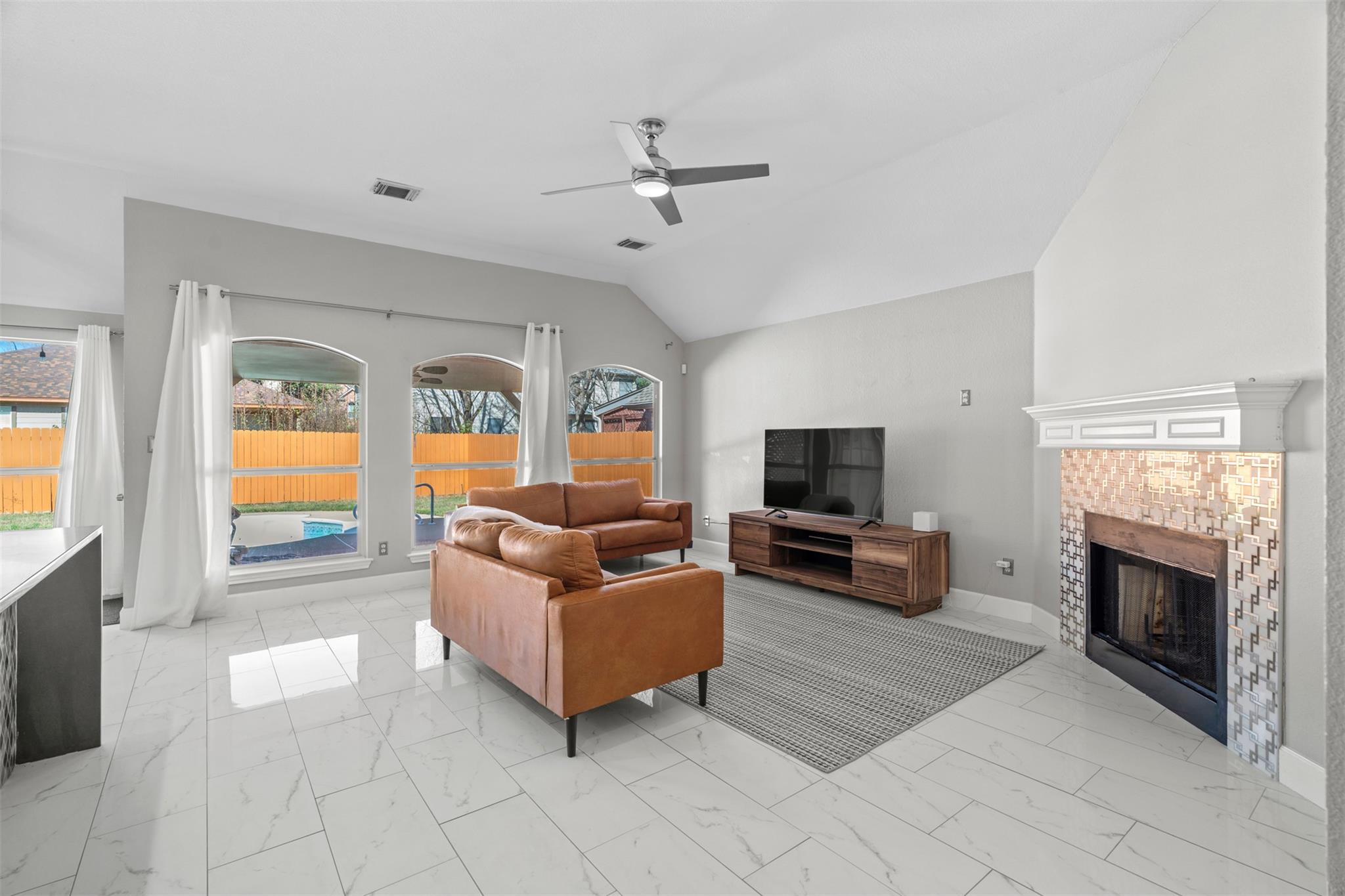 4409 Hunters Lodge DR