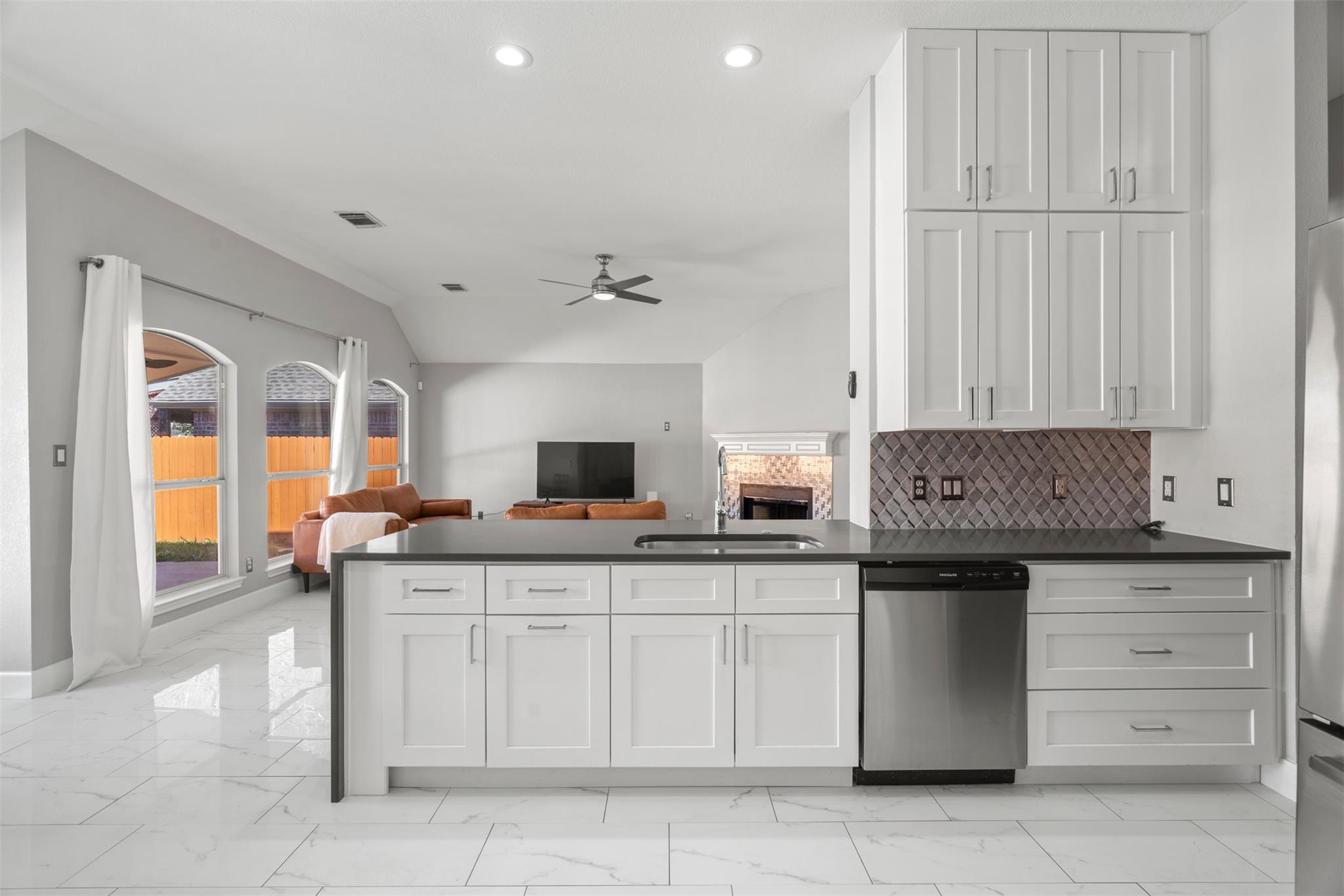 4409 Hunters Lodge DR