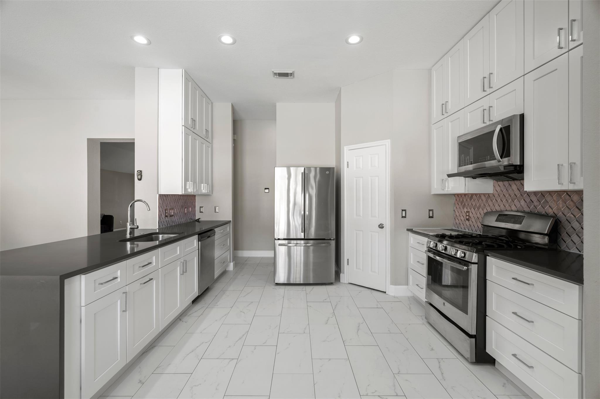 4409 Hunters Lodge DR