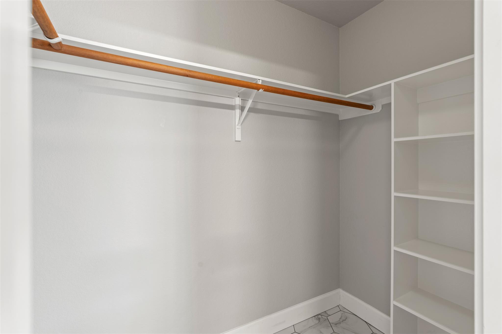 4409 Hunters Lodge DR