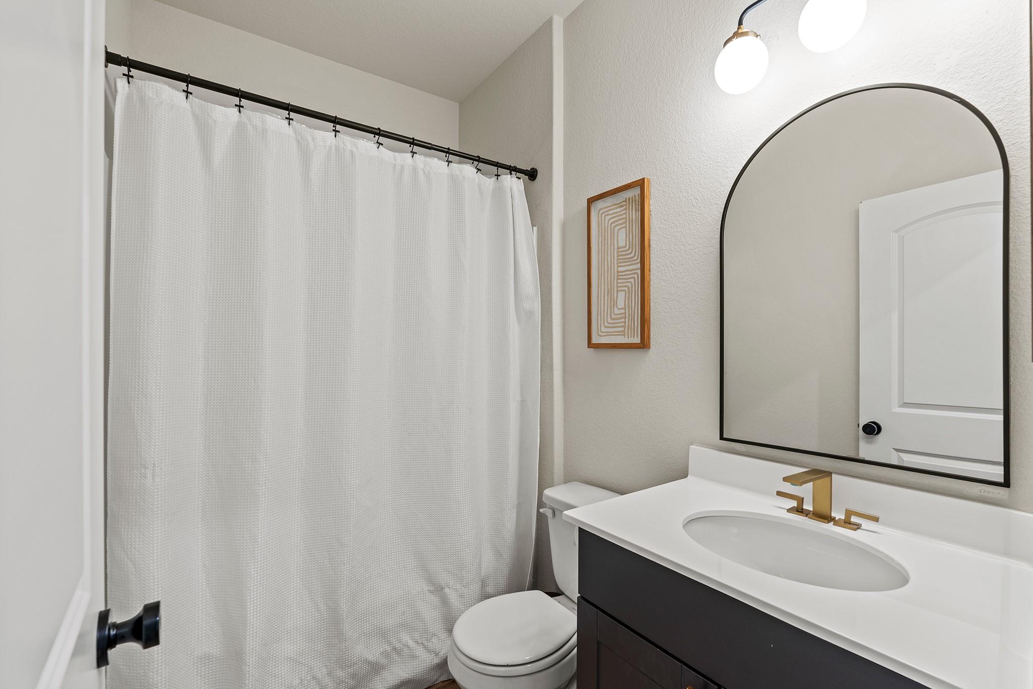 324 NE Black Alder ST