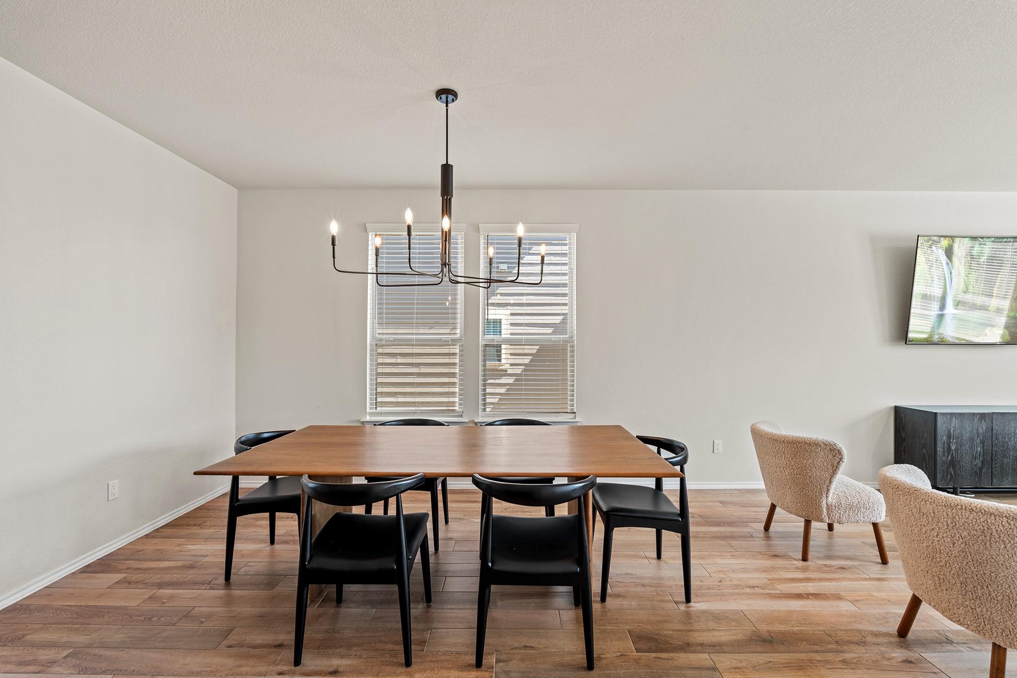 324 NE Black Alder ST