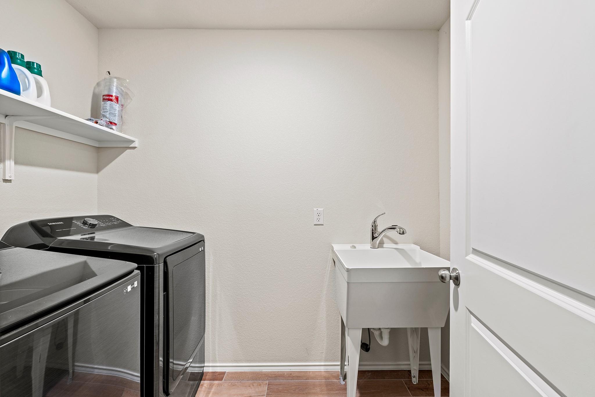 324 NE Black Alder ST