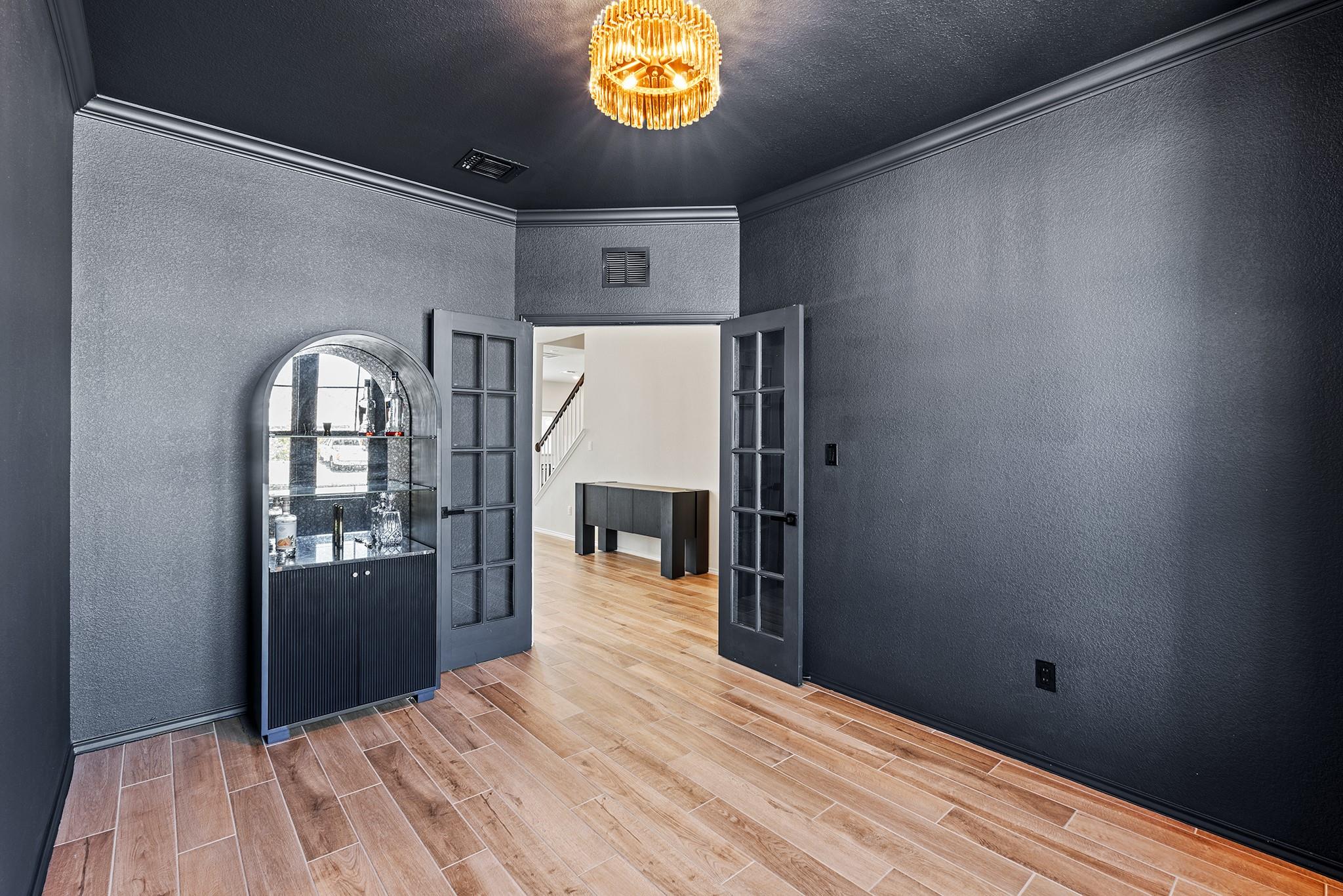 324 NE Black Alder ST