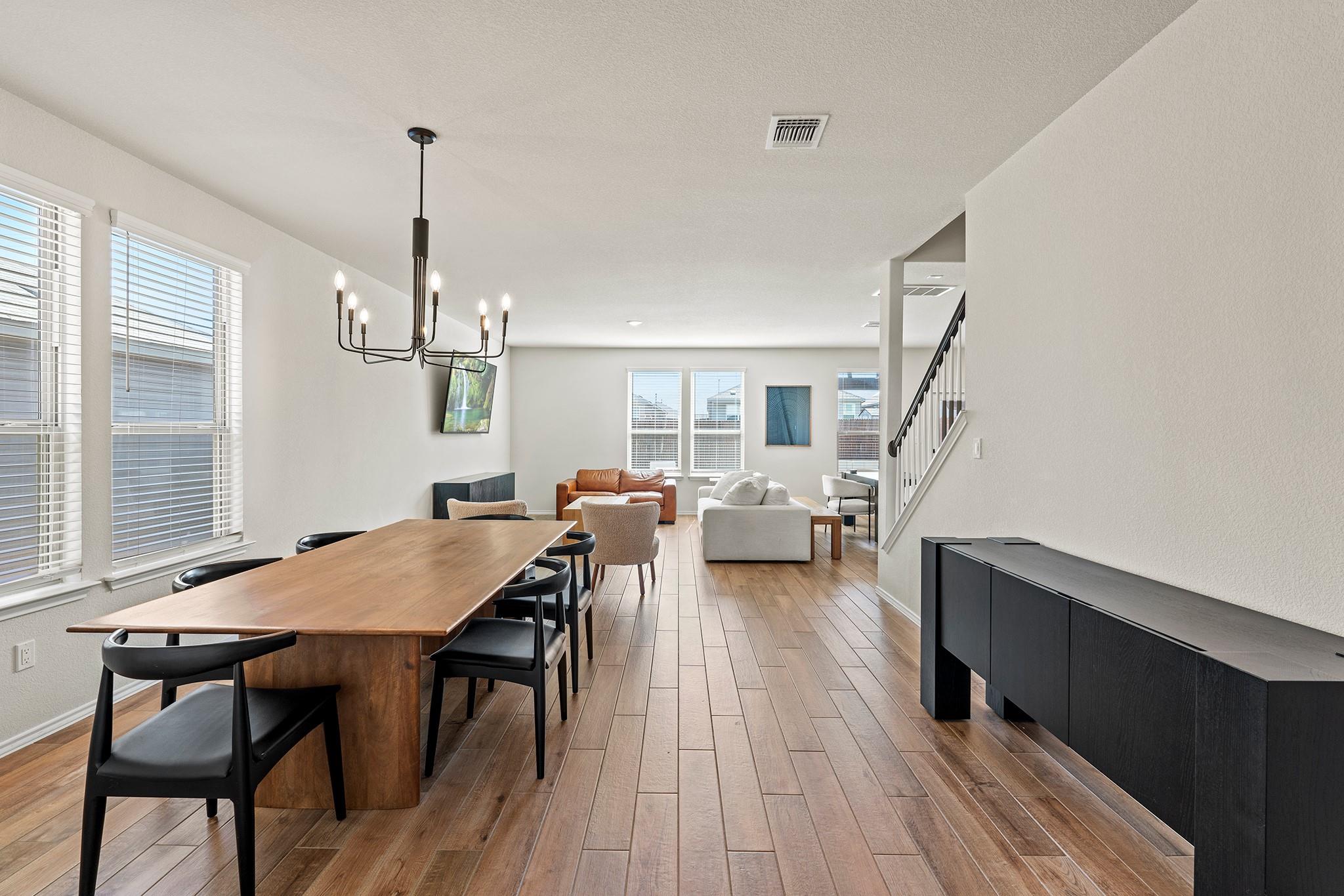 324 NE Black Alder ST