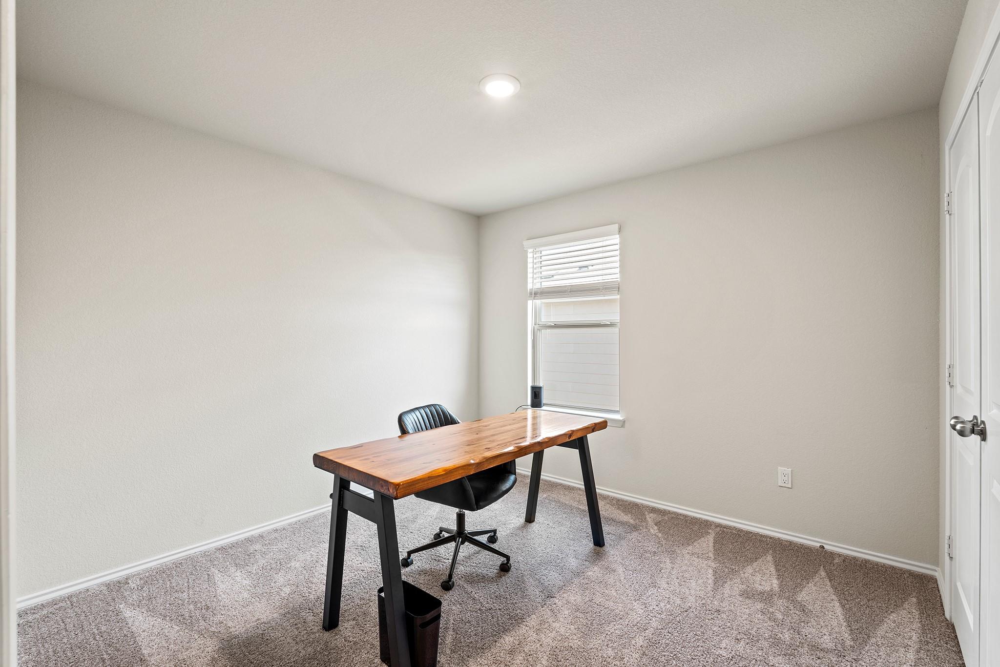 324 NE Black Alder ST