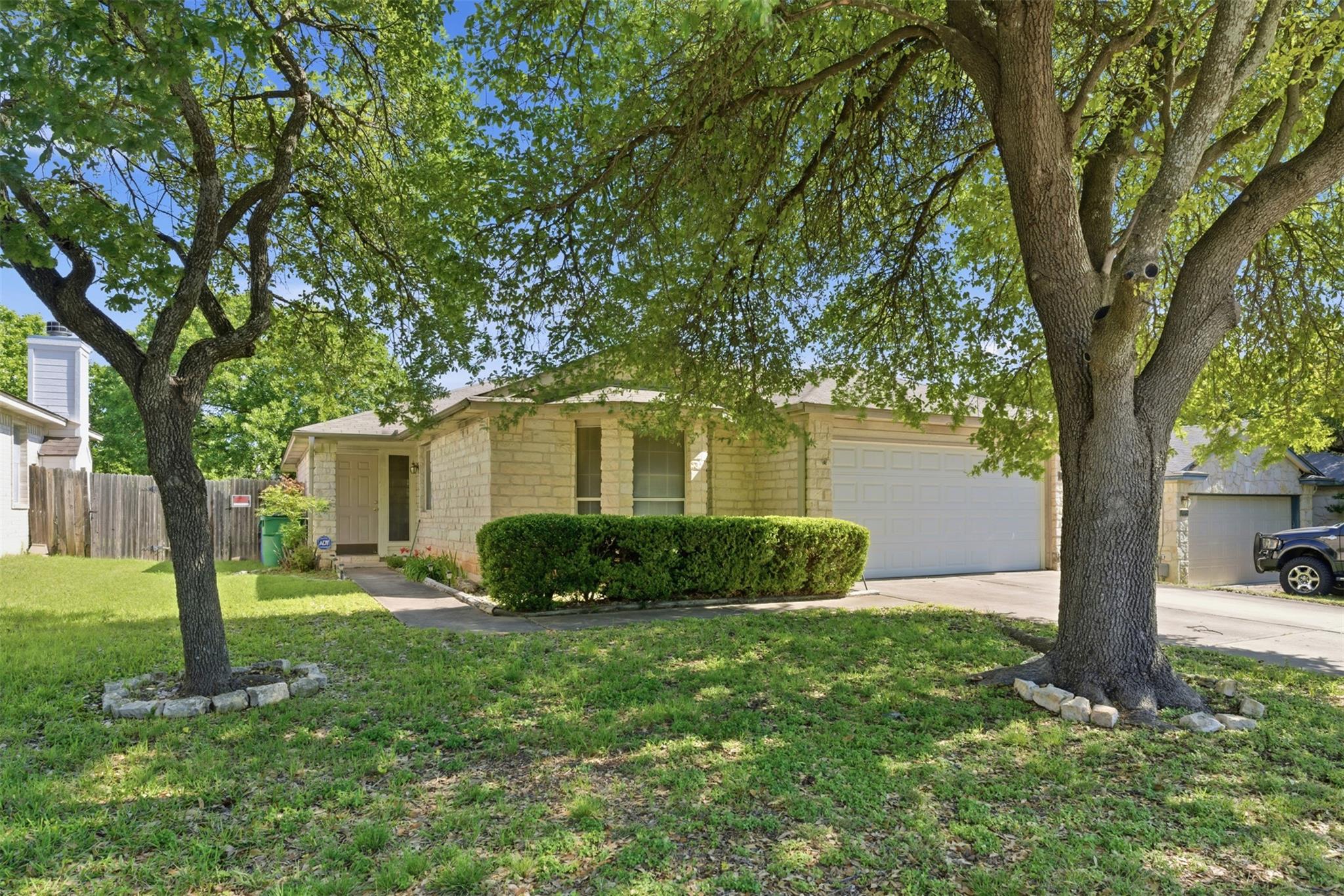 1017 Reynaldo ST