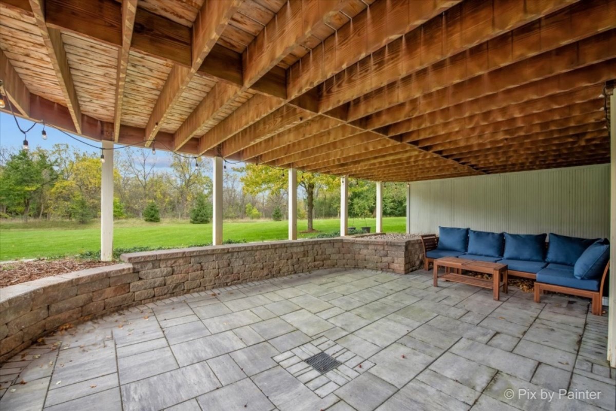 23186 Gray Barn Court