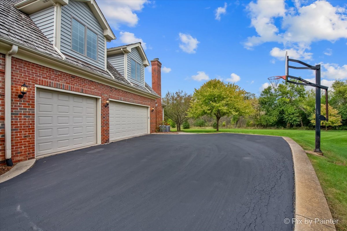 23186 Gray Barn Court