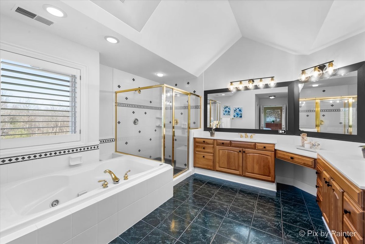 23186 Gray Barn Court