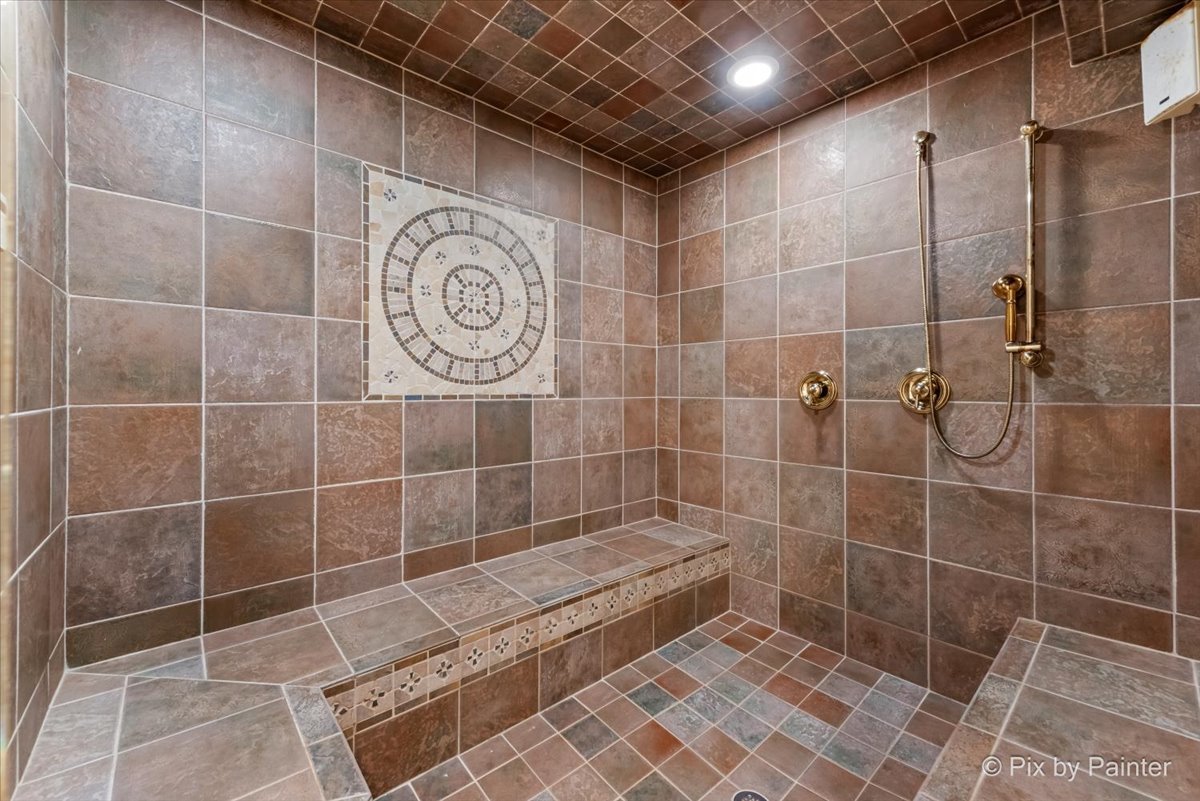 23186 Gray Barn Court