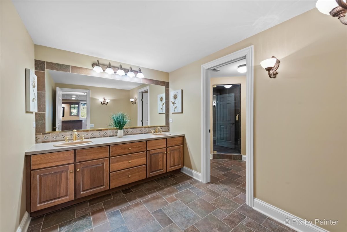 23186 Gray Barn Court