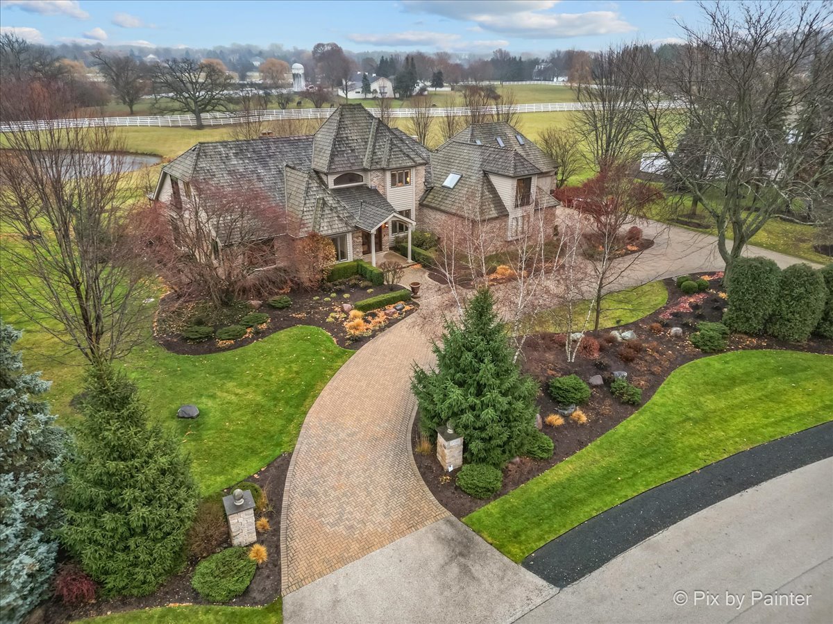 37230 N Black Velvet Lane