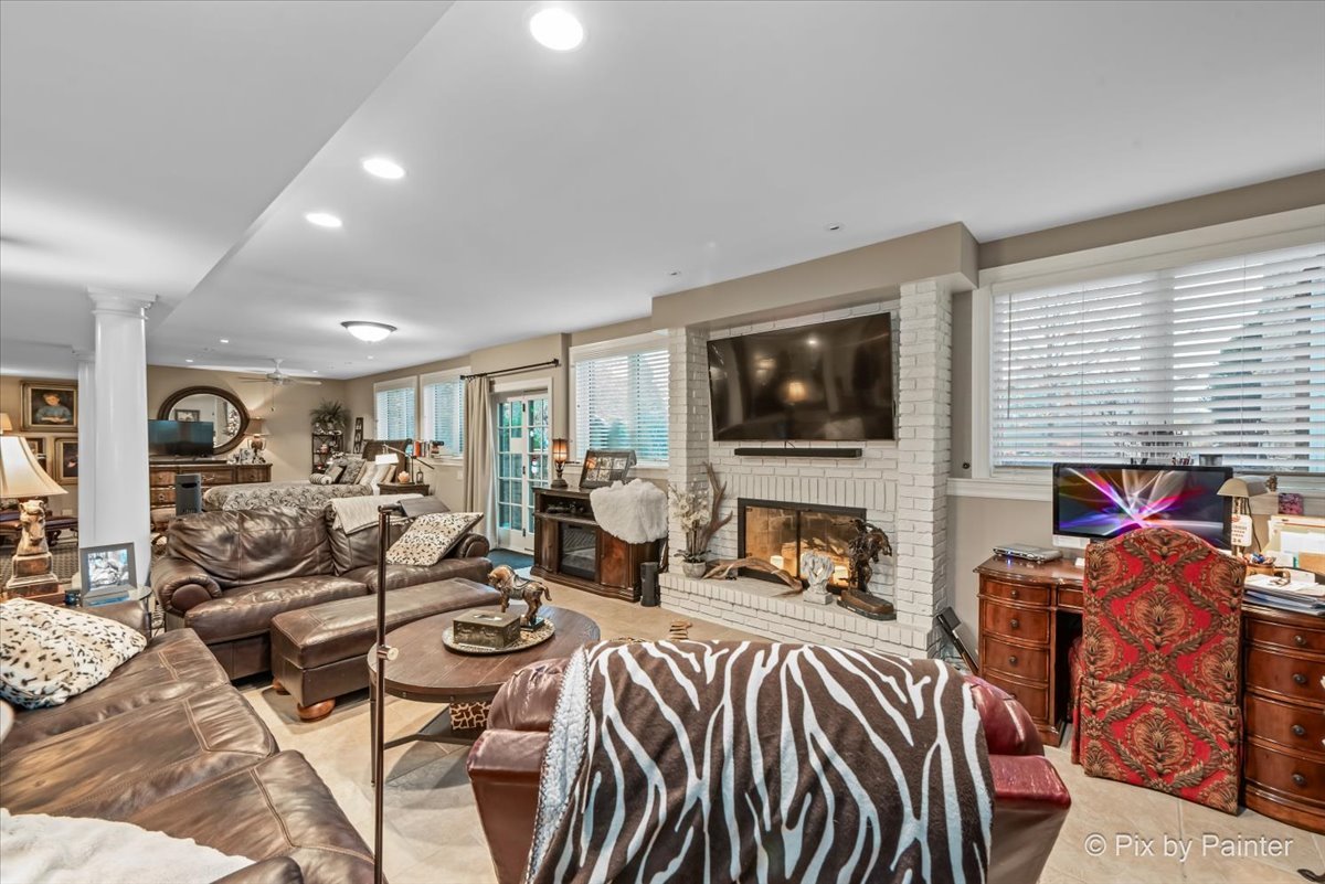 37230 N Black Velvet Lane