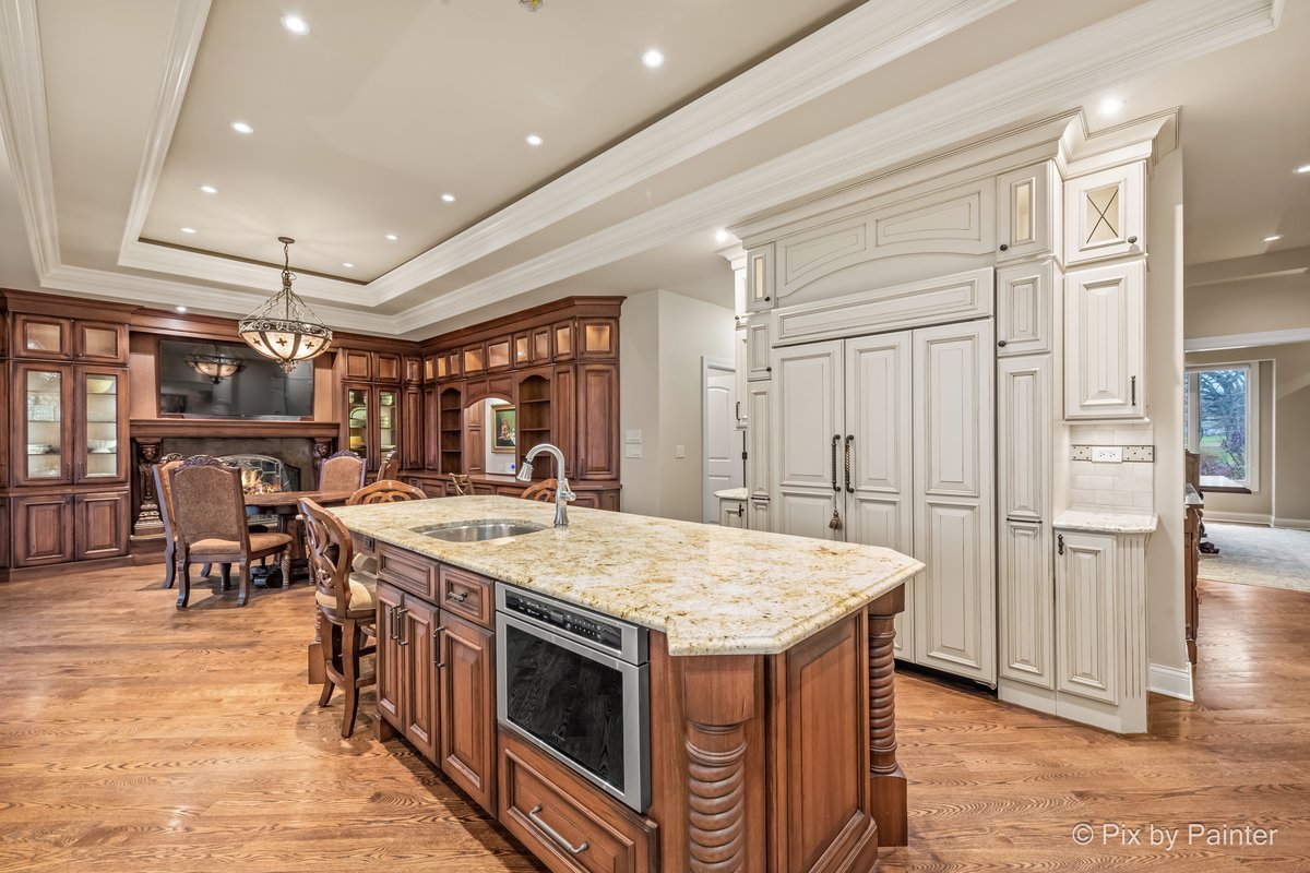 37230 N Black Velvet Lane