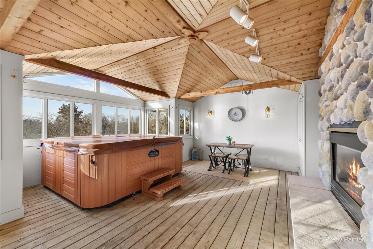 24354 N Grandview Drive