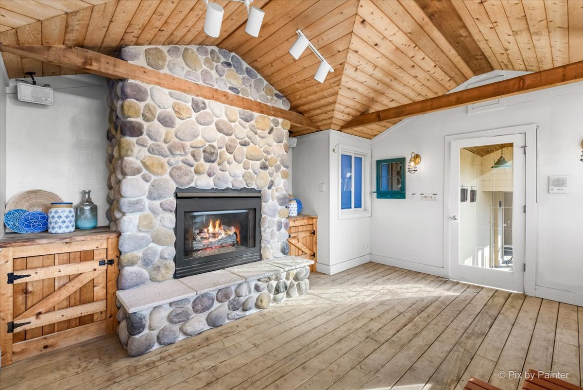 24354 N Grandview Drive