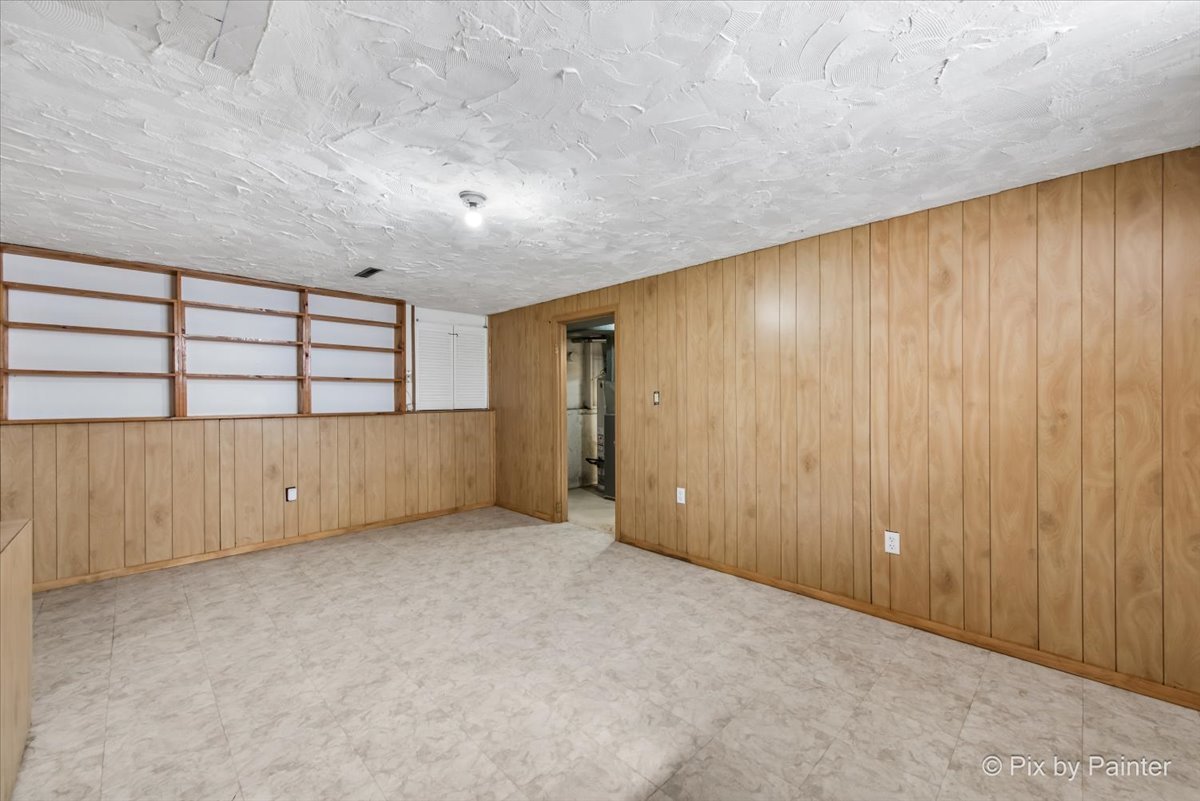 515 Crest Drive