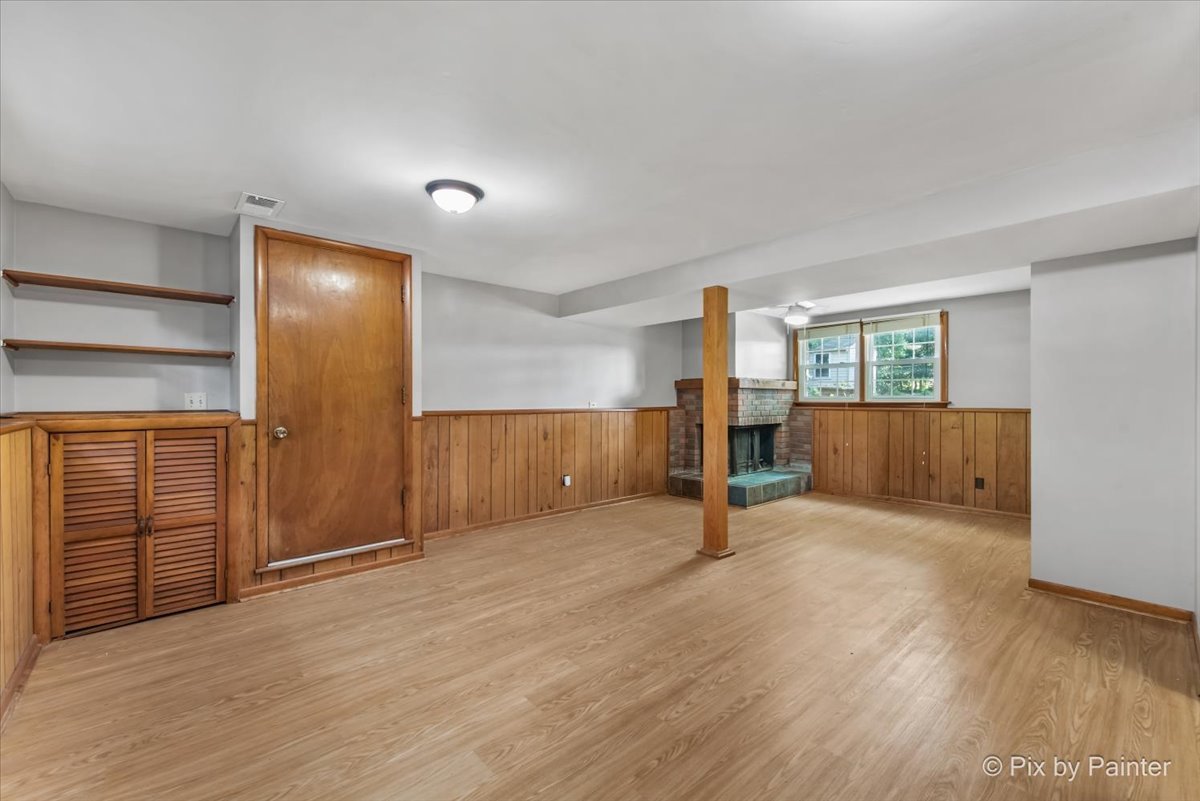 515 Crest Drive