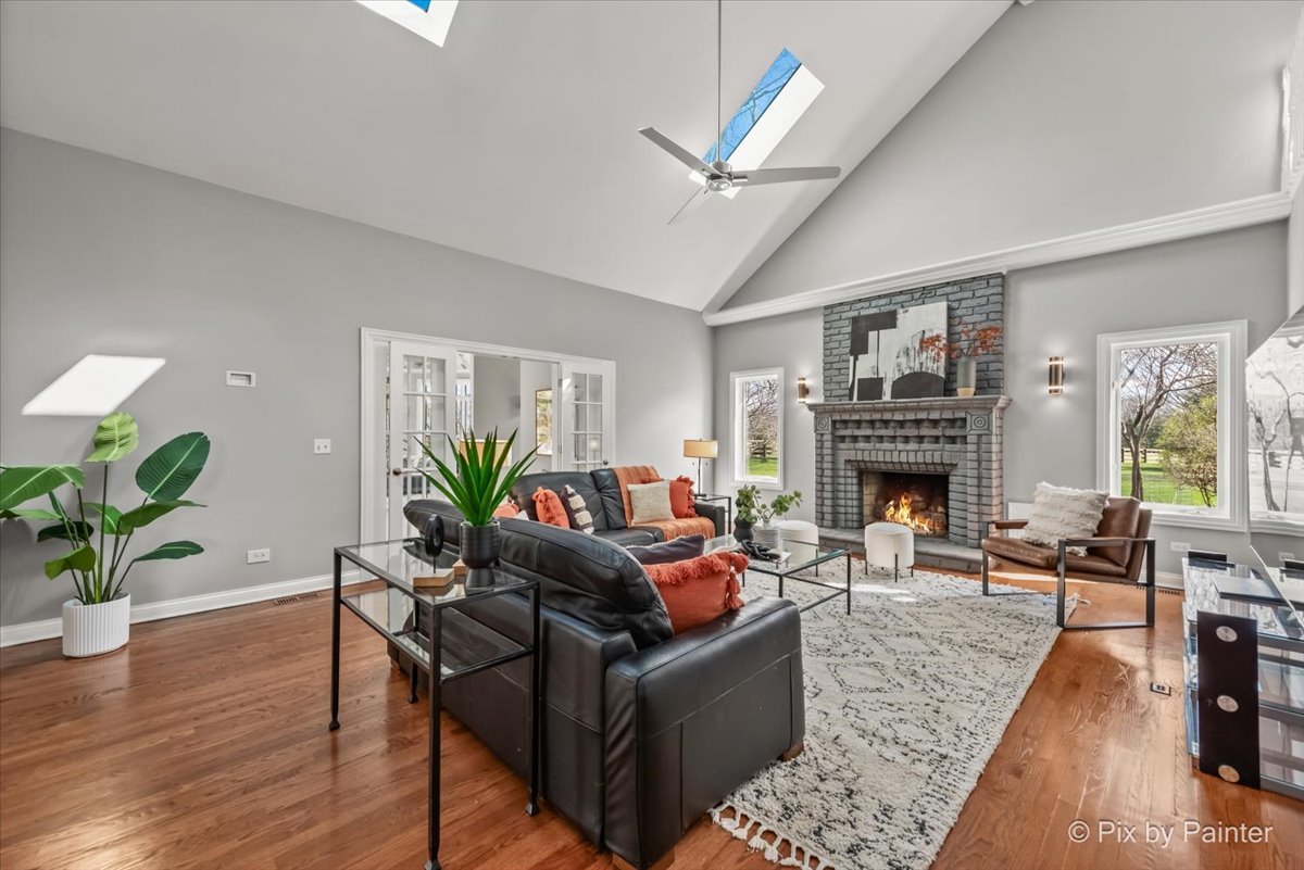 8 Moate Lane