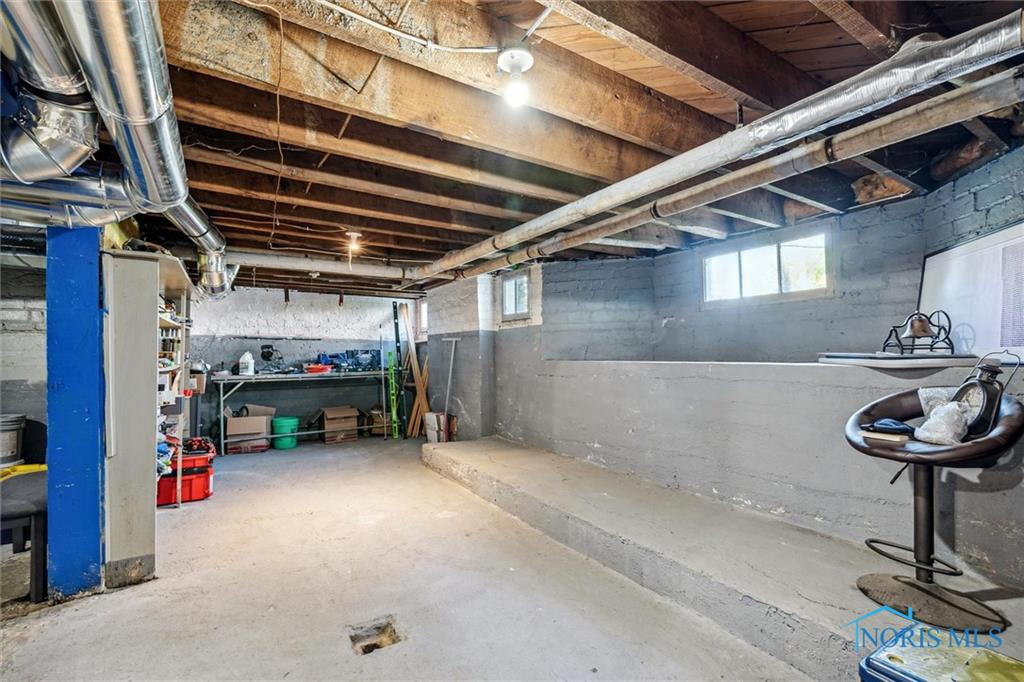 411 Palmwood Avenue