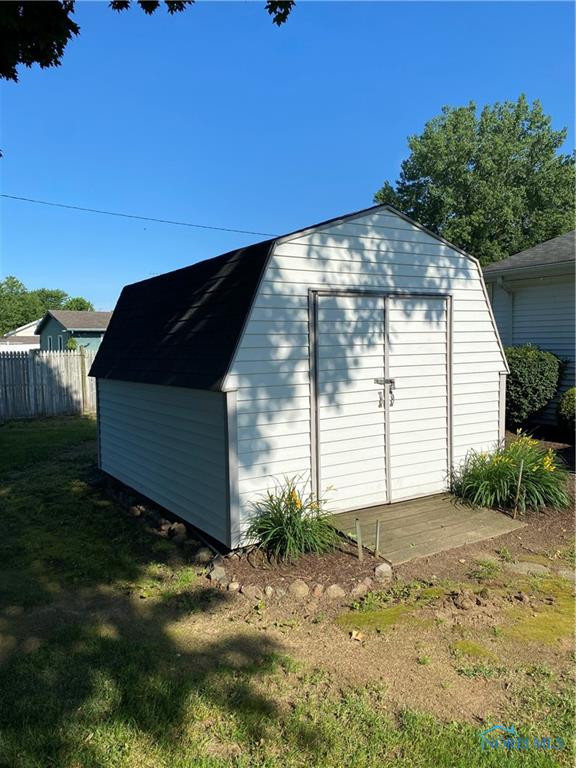 105 Hickory Street