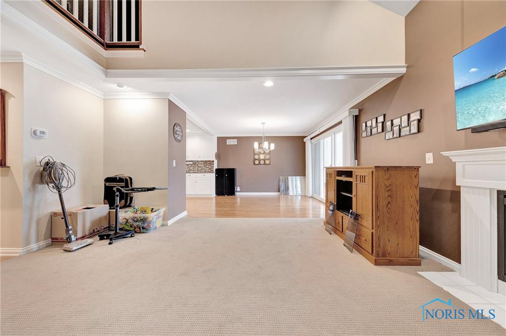 705 Fairway Lane, 2