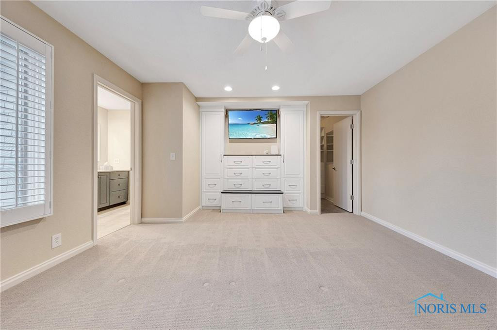 705 Fairway Lane, 2