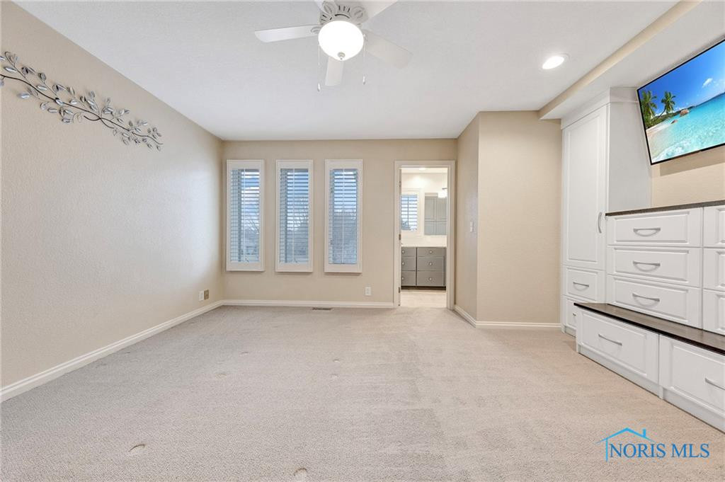 705 Fairway Lane, 2