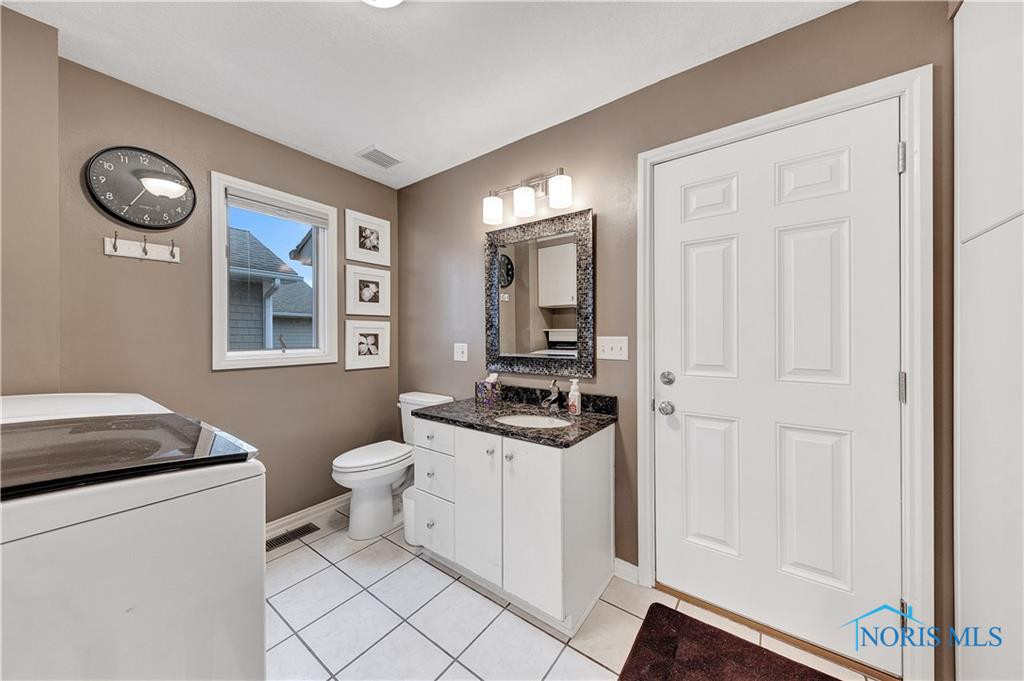 705 Fairway Lane, 2
