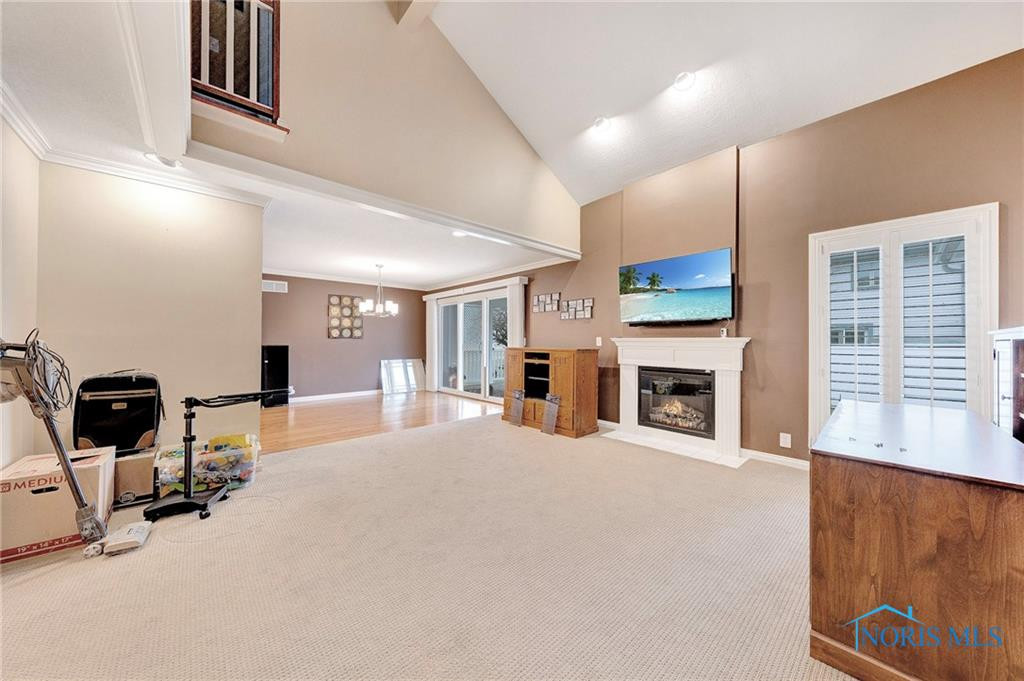 705 Fairway Lane, 2