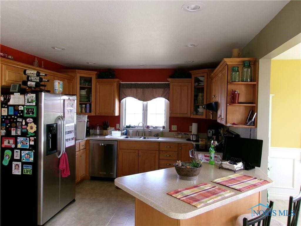 928 Black Hawk Drive