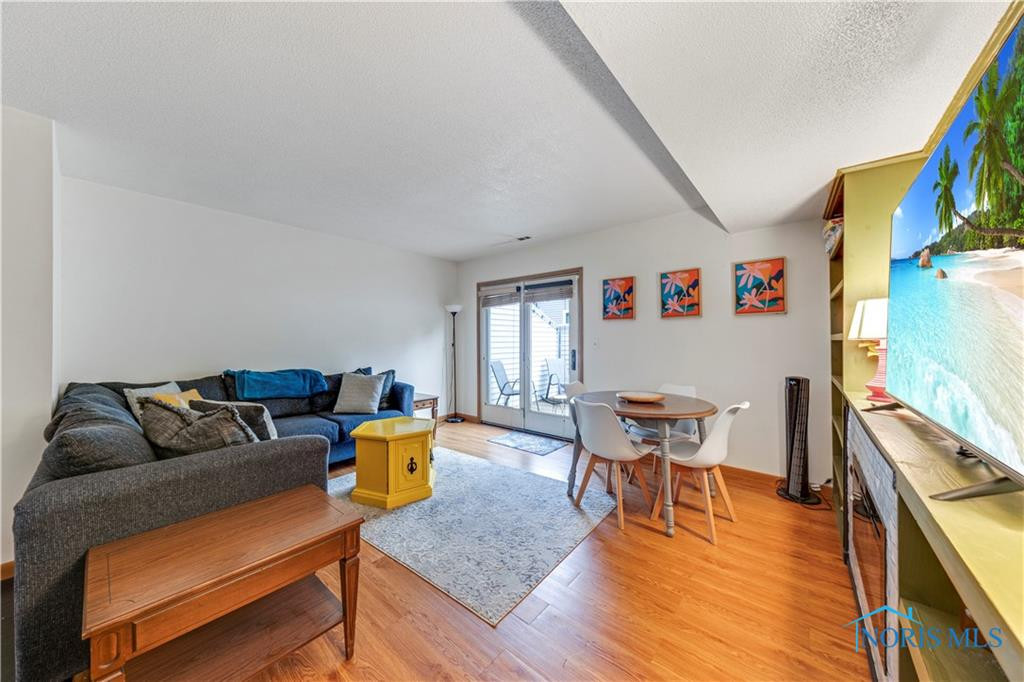 809 Lawrence Avenue, 2